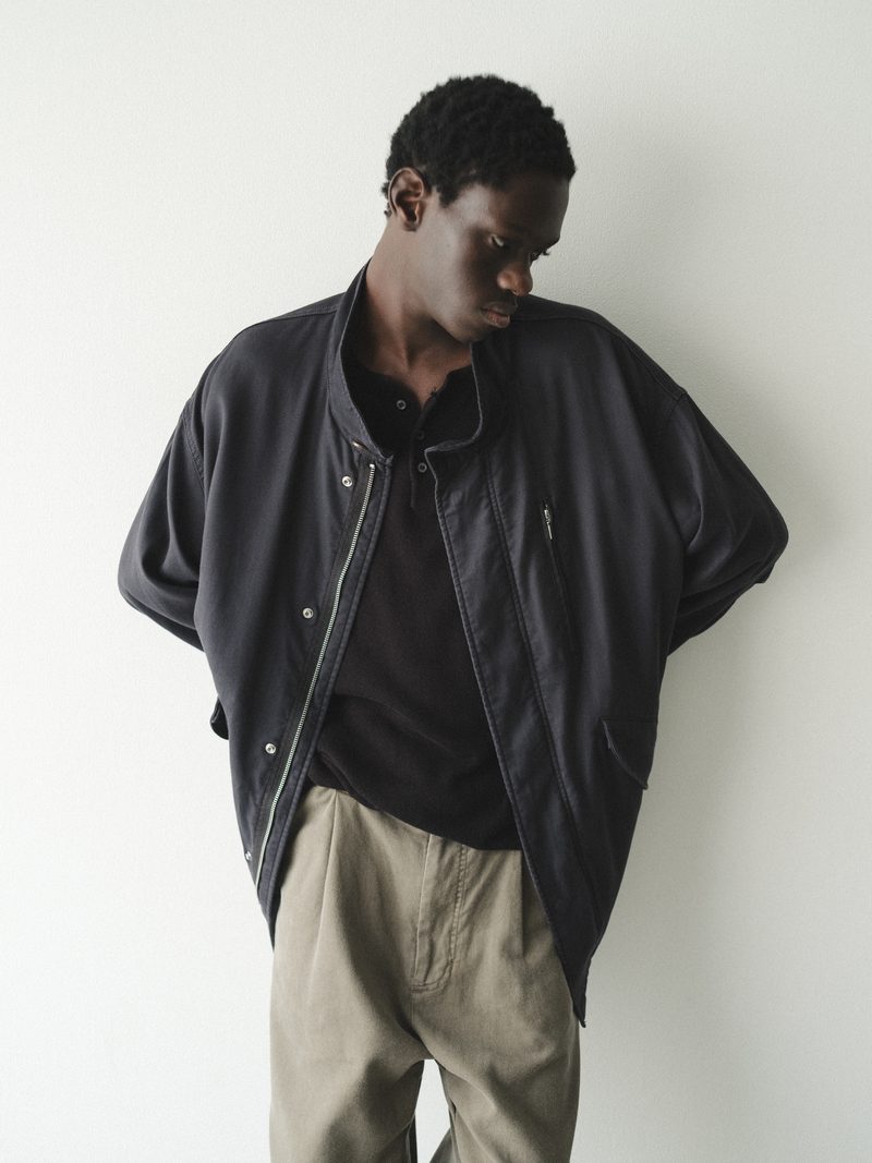 LOOK 03