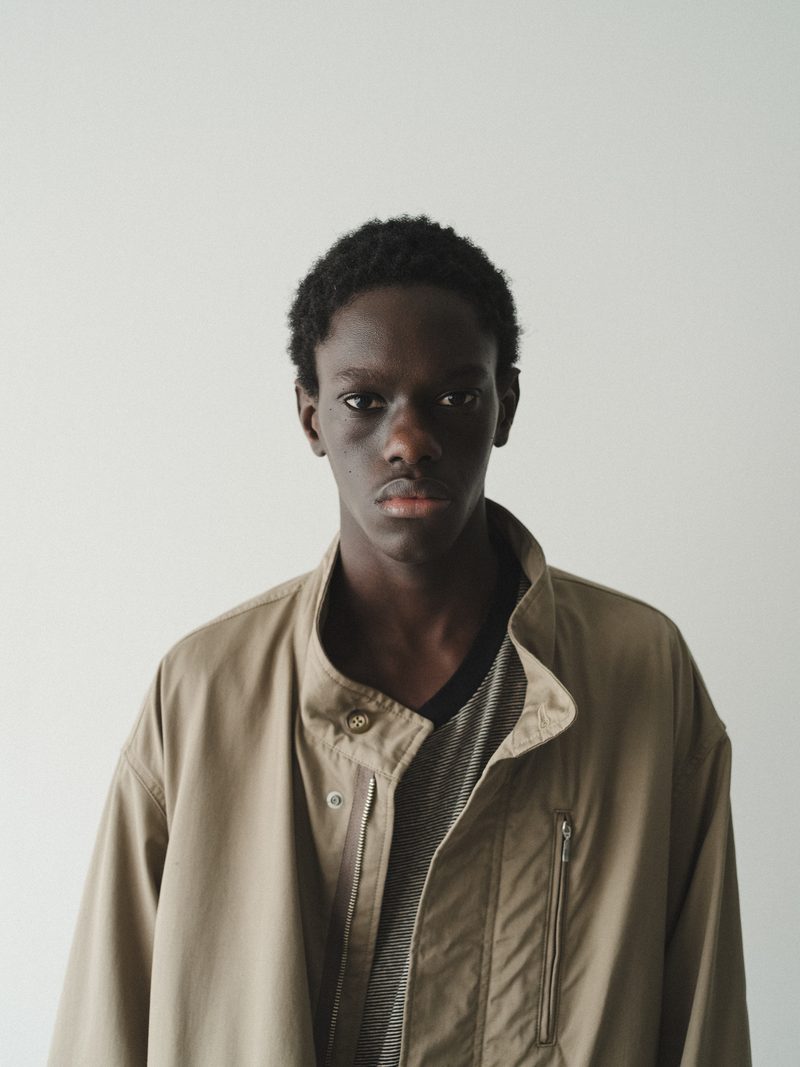 LOOK 01